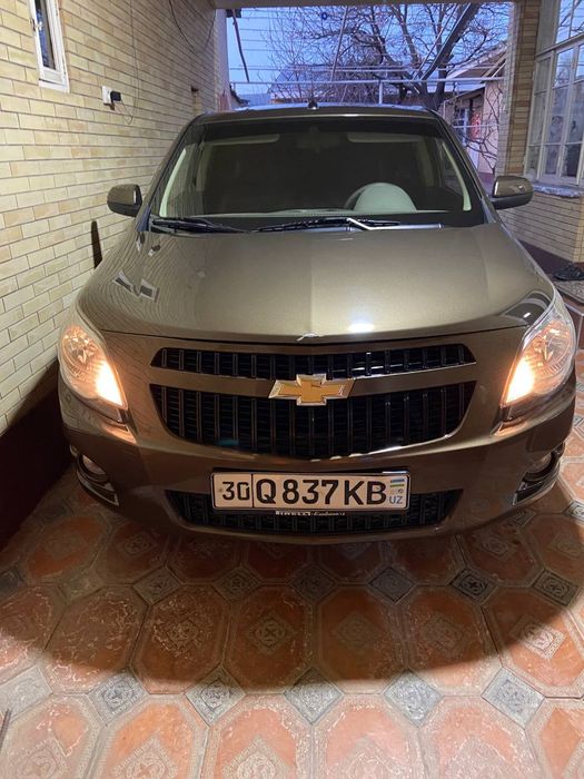 Продам шевралет кобальт 2023 год