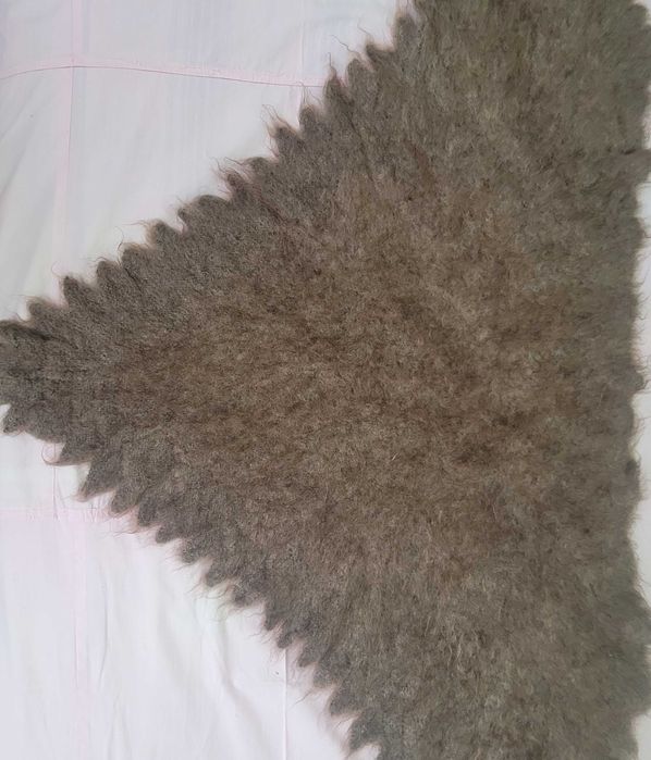 Косынка пуховая оренбургская