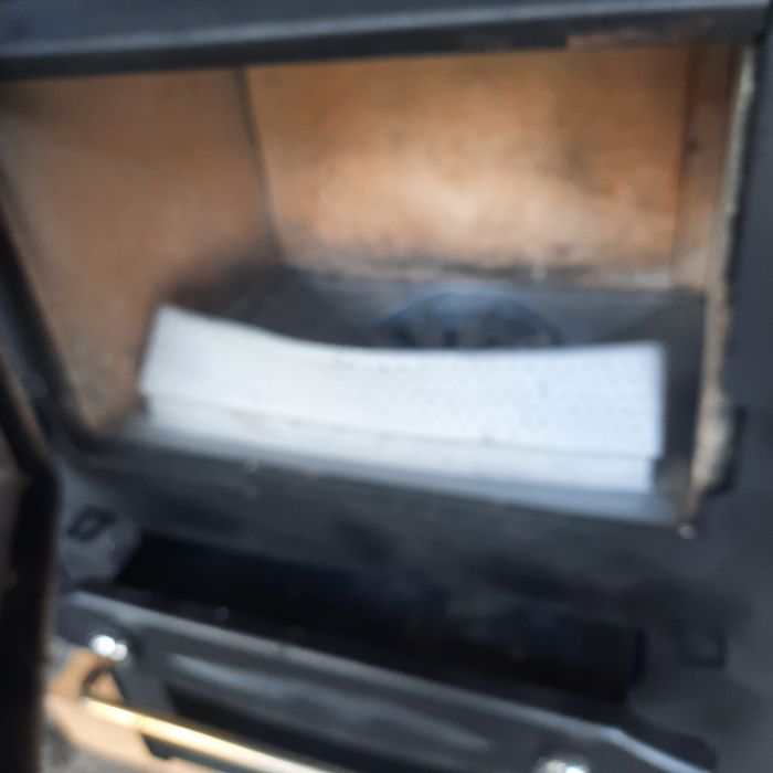 Soba tip șemineu de 8 kw  focar șamotat marca germana