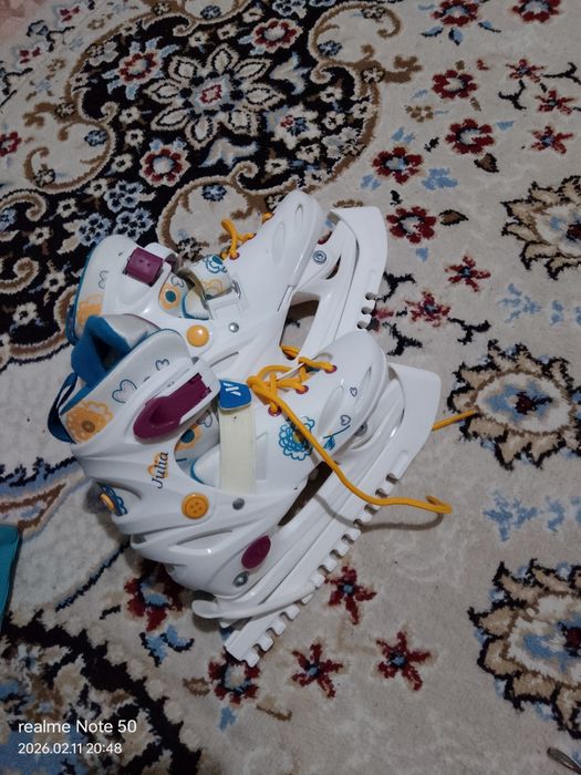 Коньки сатылады 25 мың