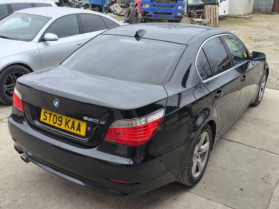 Bara Spate BMW E60 Facelift cu senzori Black Sapphire Metallic 475/9