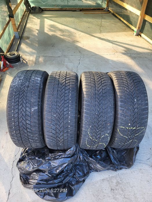 Anvelope iarna 255 45 r20 pireli 2buc Bridgestone 4 buc