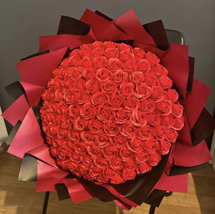 Buchet 101 trandafiri