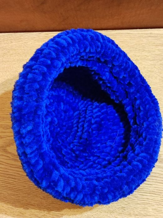 Топла зимно-есенна шапка