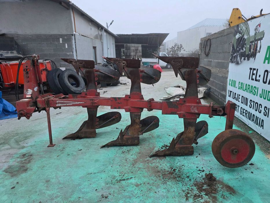 Plug Naud reversibil  cu 3 brazde