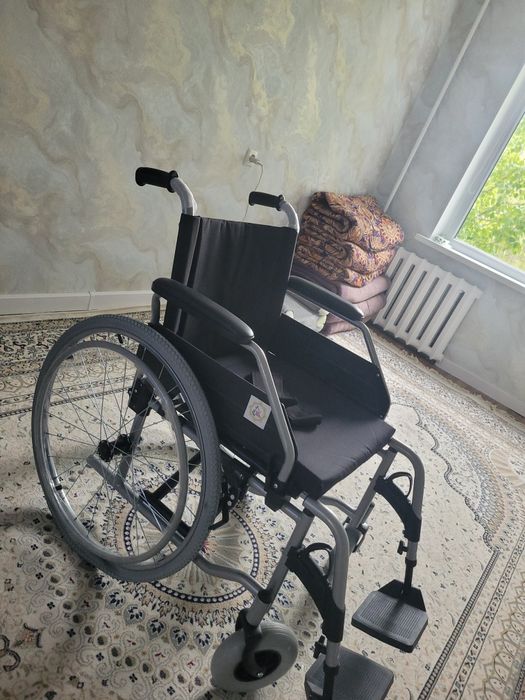 Коляска для инвалидов