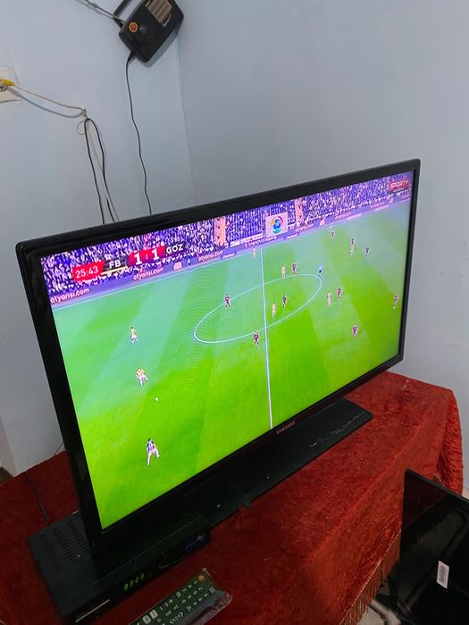 Телевизор (Samsung)