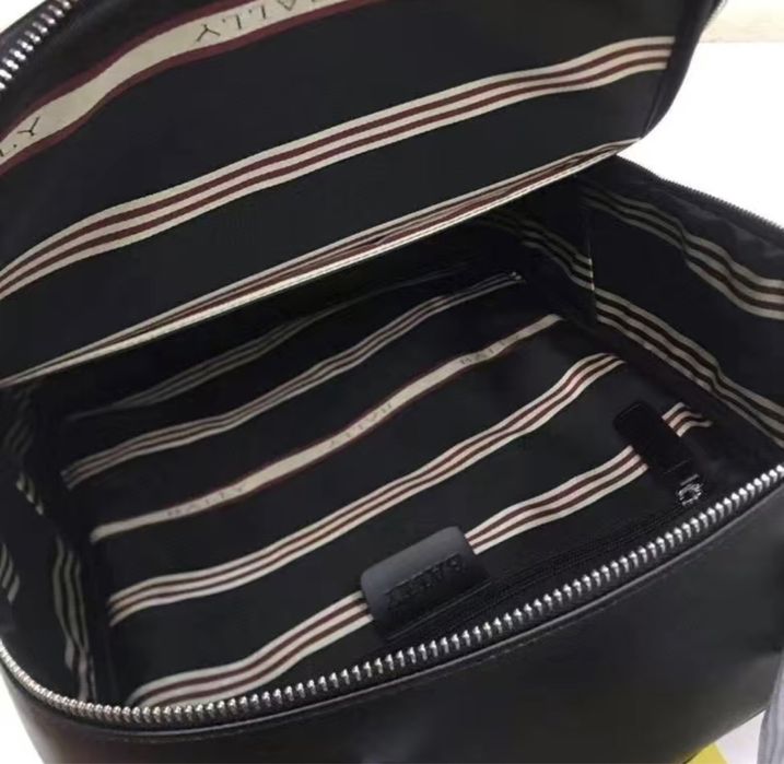 Рюкзак BALLY. 30000