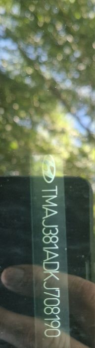 vând HYUNDAI tucson