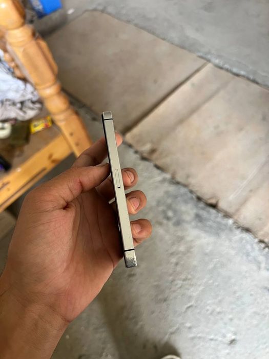 Продаётся iPhone 5 SE