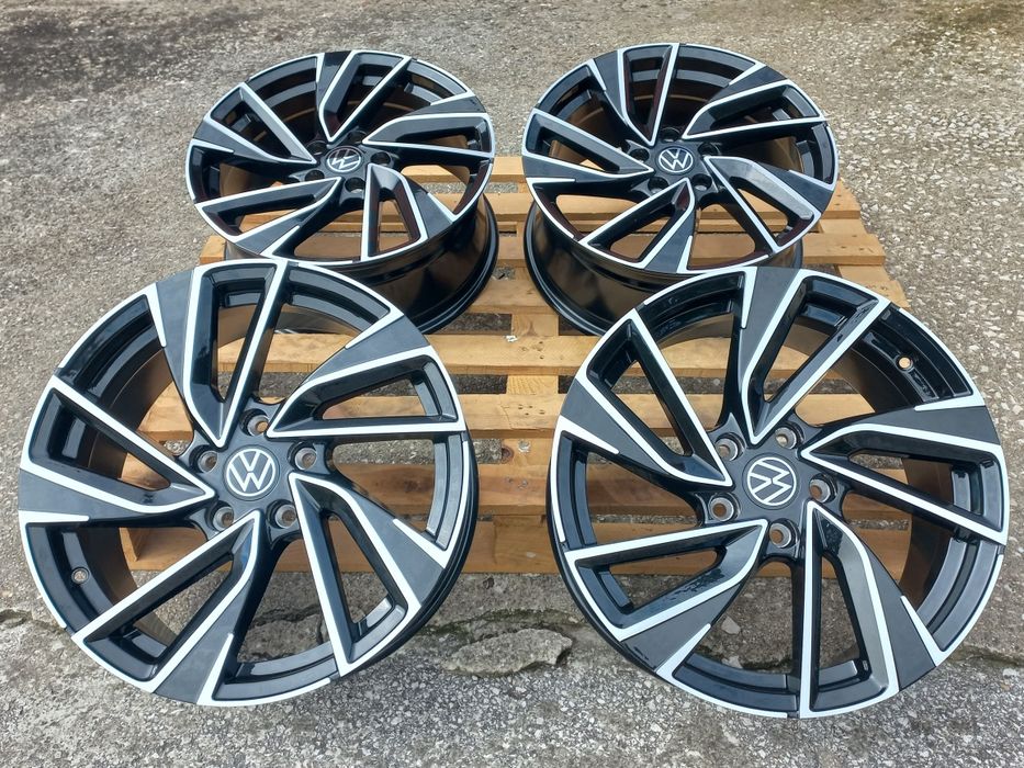 17"5x112 Vw Seat Škoda 7.5j et40 Golf Gti GTD Passat Leon Superb Octavia Чисто Нови.