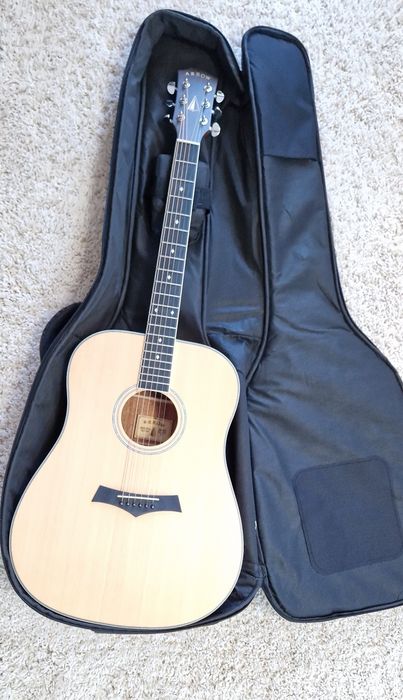 Vand Chitara acustica +Husa