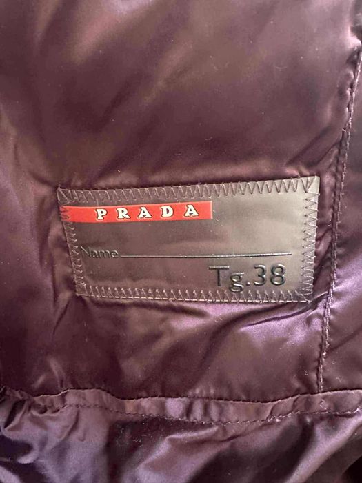 Prada яке с пух, S размер