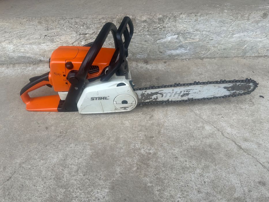 Vând drujbă Sthil ms 210c
