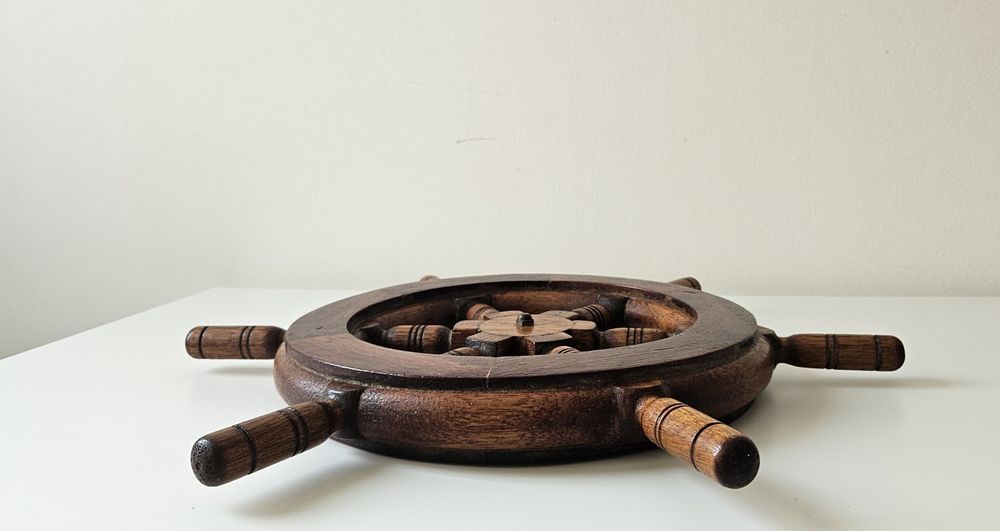 Корабен рул, кормило за лодка, яхта