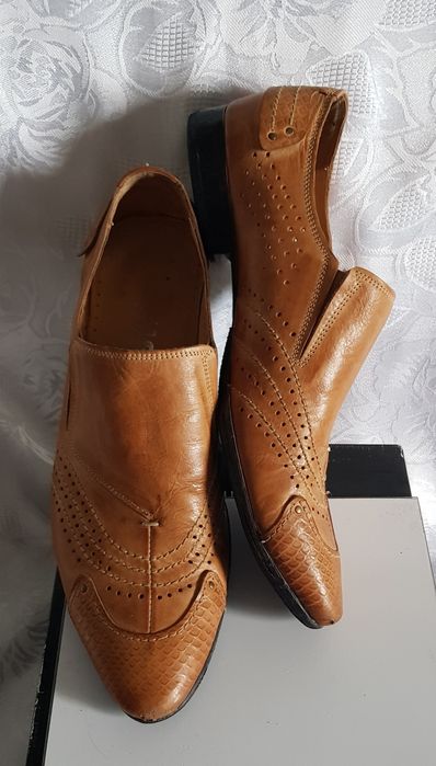 Incaltaminte din piele naturală