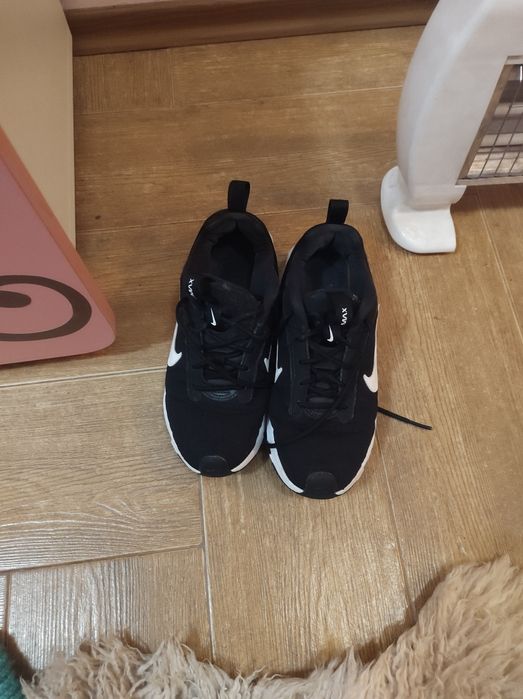 Маратонки Найк - черни