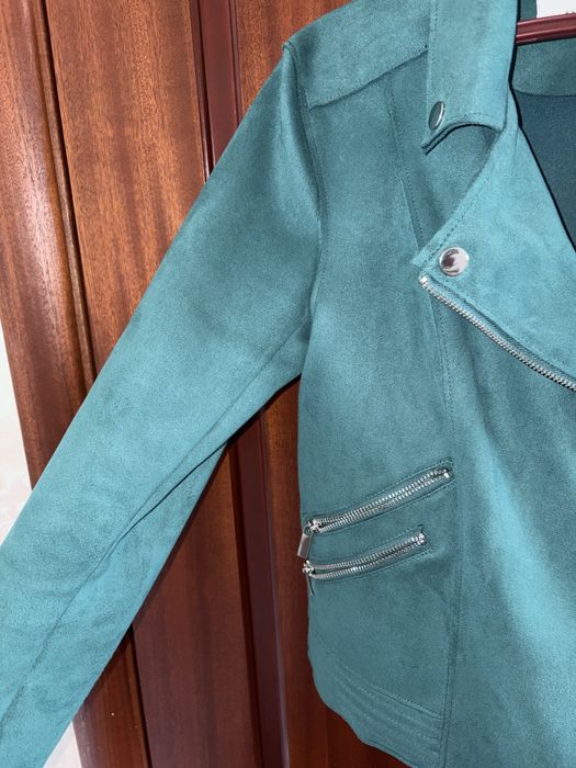 Продаю 2 куртки из бархата