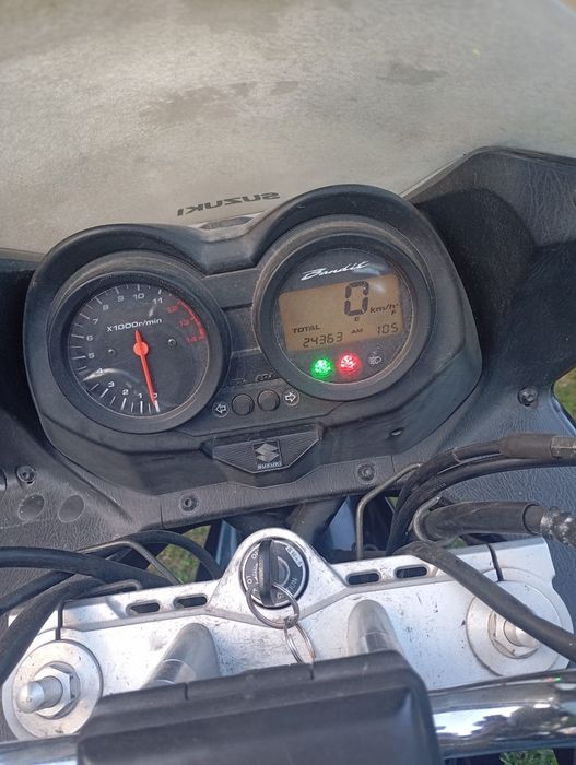 ***De vânzare SUZUKI GSF650S ***