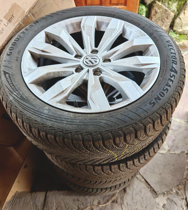 17 ' Оригинални джанти от VW T-ROCK  5X112  с нови гуми GOODYEAR