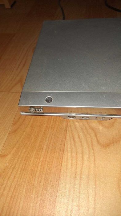 Продается DVD + KARAOKE player!!!