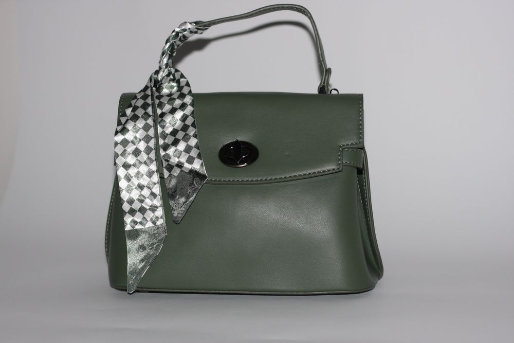 Стилни чанти и раници