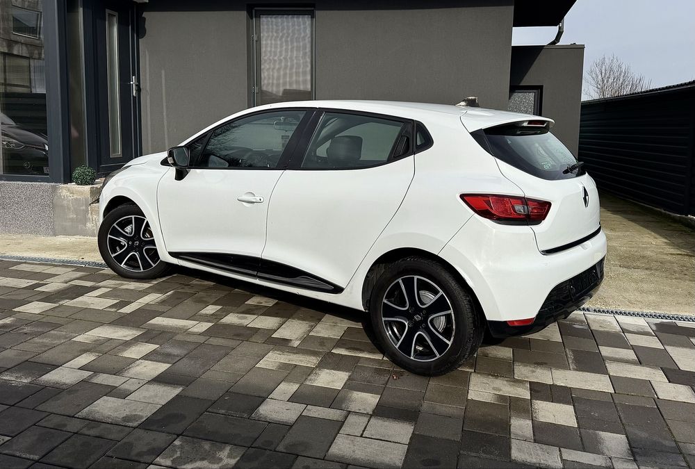 Renault Clio IV Black & White Edition / 0.9 Tce / Olanda