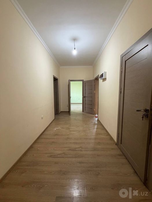 Срочно продаються 2 х комн кварт в Самаркан в массиве Карасув