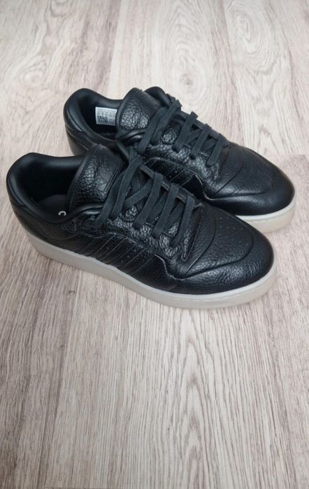 Adidasi Adidas marimea 39.5