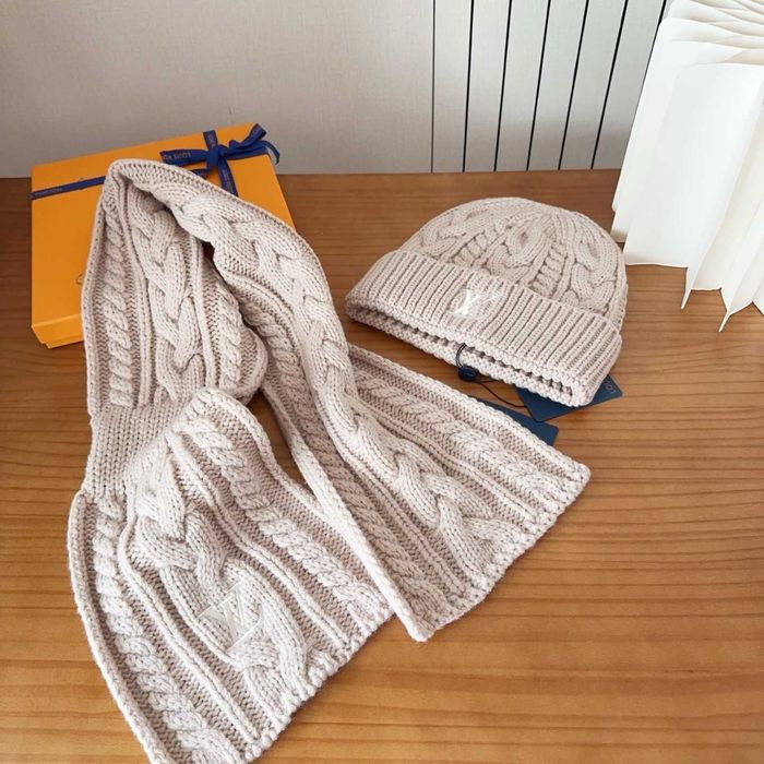 Set Caciula + Fular Louis Vuitton Premium