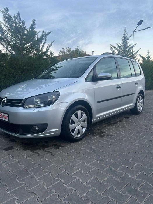 VOLKSWAGEN Touran 2013 — imagine 1