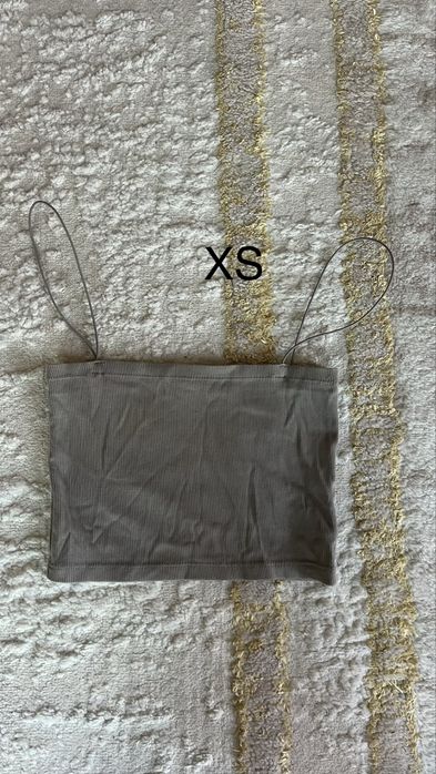 ЛОТ от топове на марките Pull and Bear и Bershka