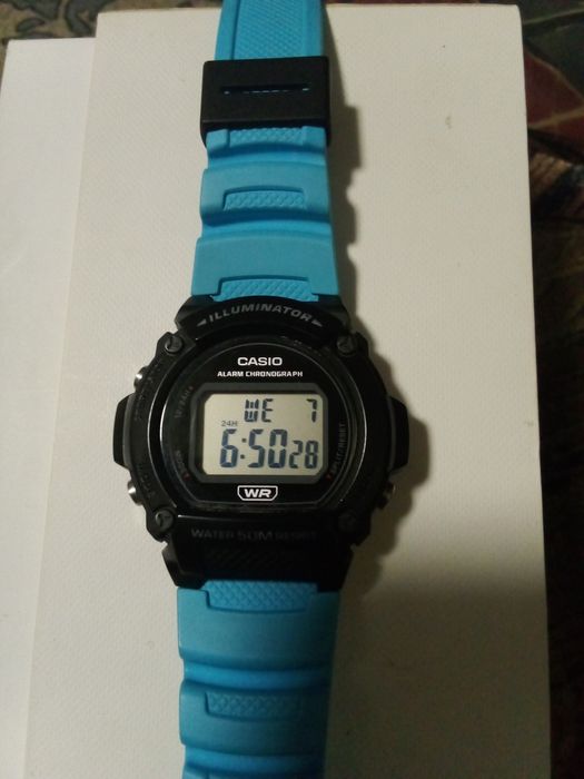 Часовник Casio w219h