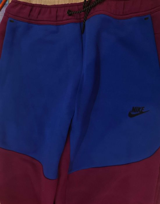 Pantaloni tech Nike