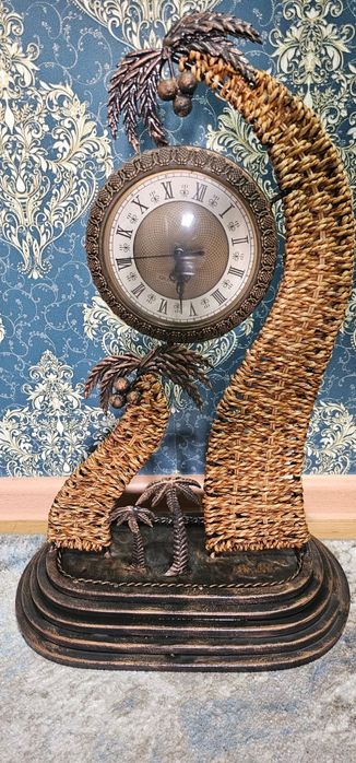 Продаю напольные часы