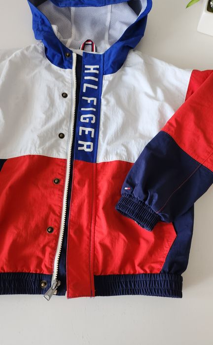 Яке Tommy Hilfiger 6-7г. детско