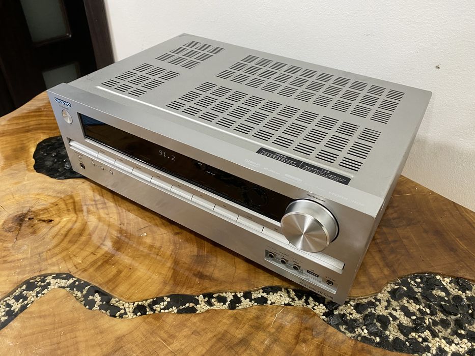 Statie / amplificator Onkyo