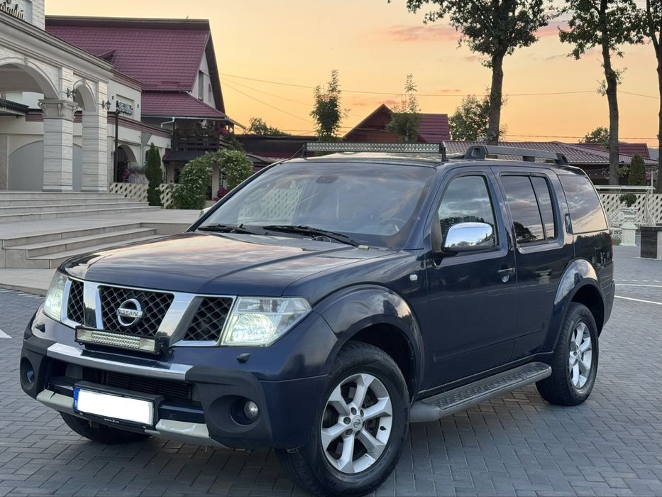 Nissan pathfinder - 2008 - 2.5 diesel 174 cp - 4x4 mic mare