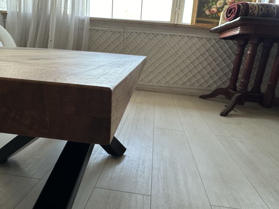 Холна маса с плот Чинар - масив и метални крака