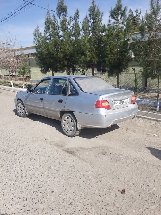 Nexia 2 Chevrolet yili 2010 2mingta yurigan metan benzinda ishlaydi