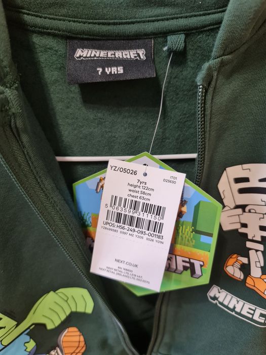 Суитшърт Next, Minecraft