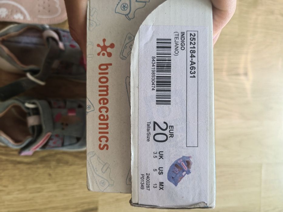 Сандали за проходане Biomecanics 20 номер
