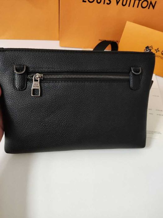 In stoc Louis Vuitton Portofel Geanta, piele 9706