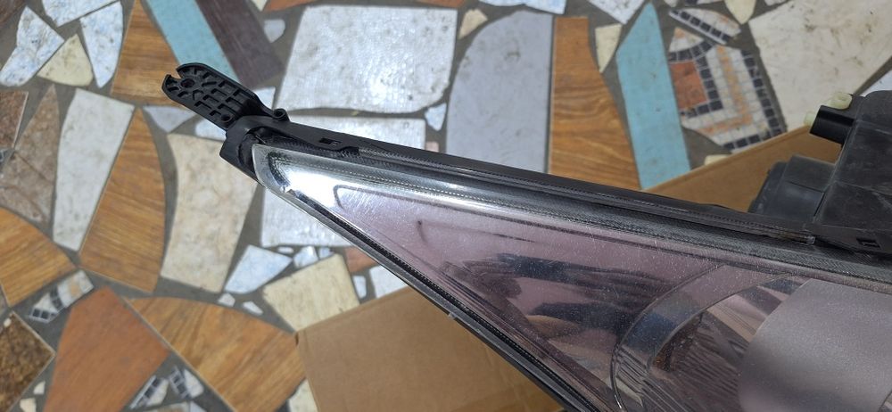 Фара Chevrolet Cruze