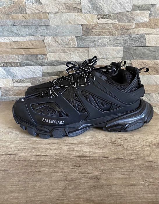 Balenciaga Track led