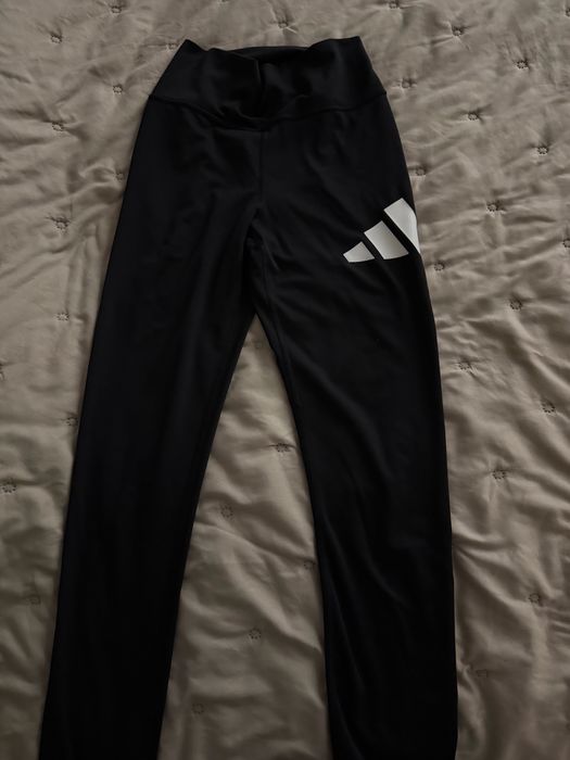 Долнище, Клин Адидас