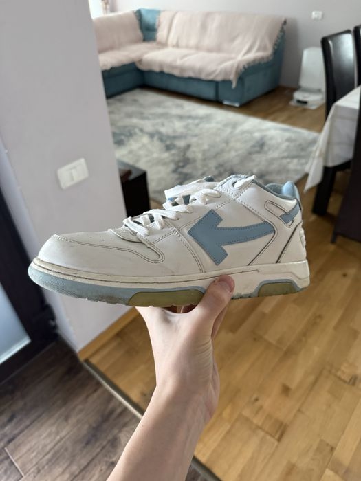 Off White adidasi papuci out of office
