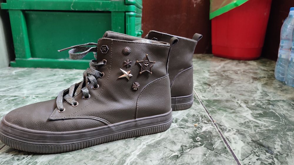 Дамски обувки с дебела подметка, номер 40