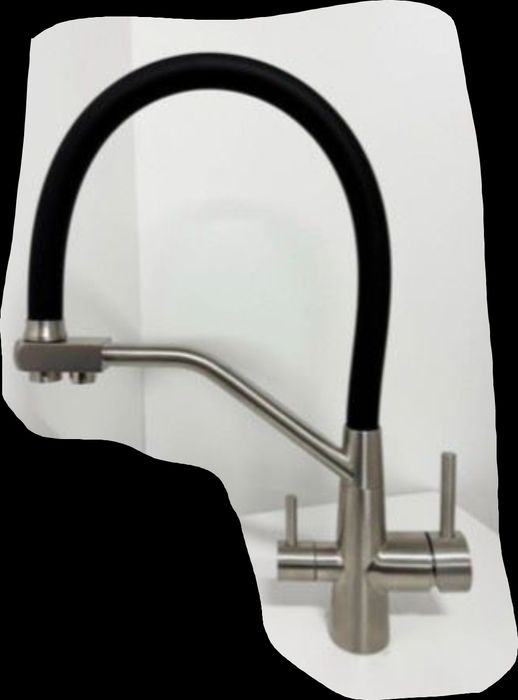 Кухонная мойка со смесителем