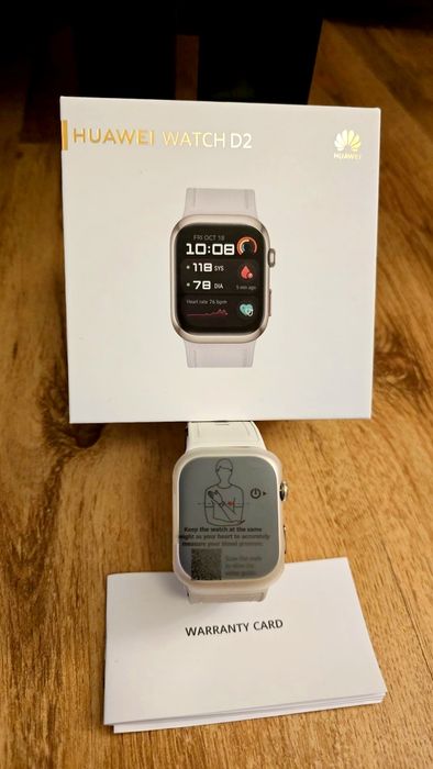 Смарт часовник HUAWEI WATCH D2